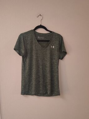 Under Armour Women's Olive Green Heather V-Neck Performance Tee 1242